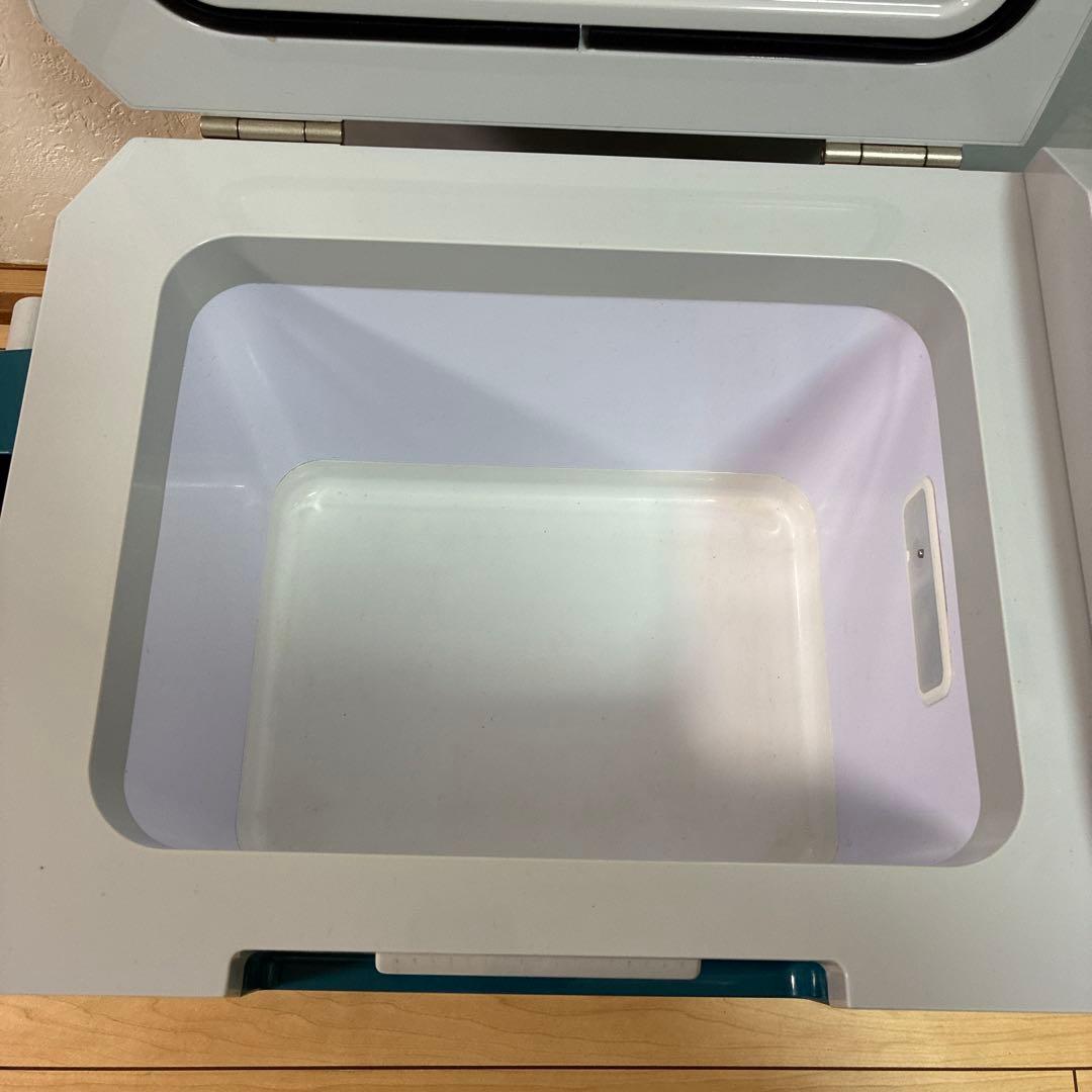 マキタ　充電式保冷温庫　CW180D 20L 冷蔵　冷凍