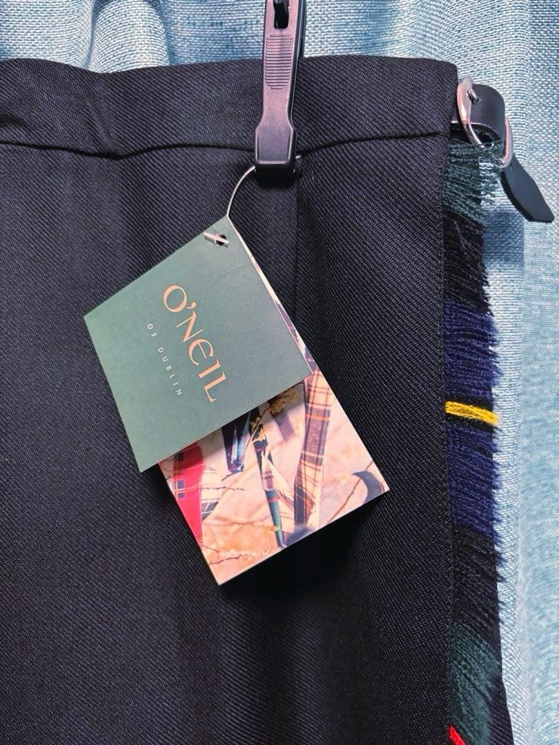 O'NEILL of DUBLIN プリーツスカート　黒　内側チェック柄