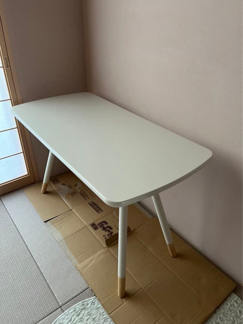 フランフラン　シャリテ　カフェテーブル