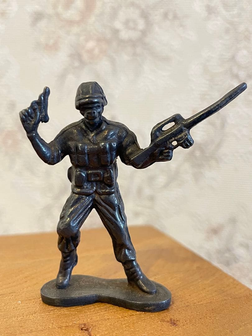 SSUR メタルフィギュア　ニューヨーク