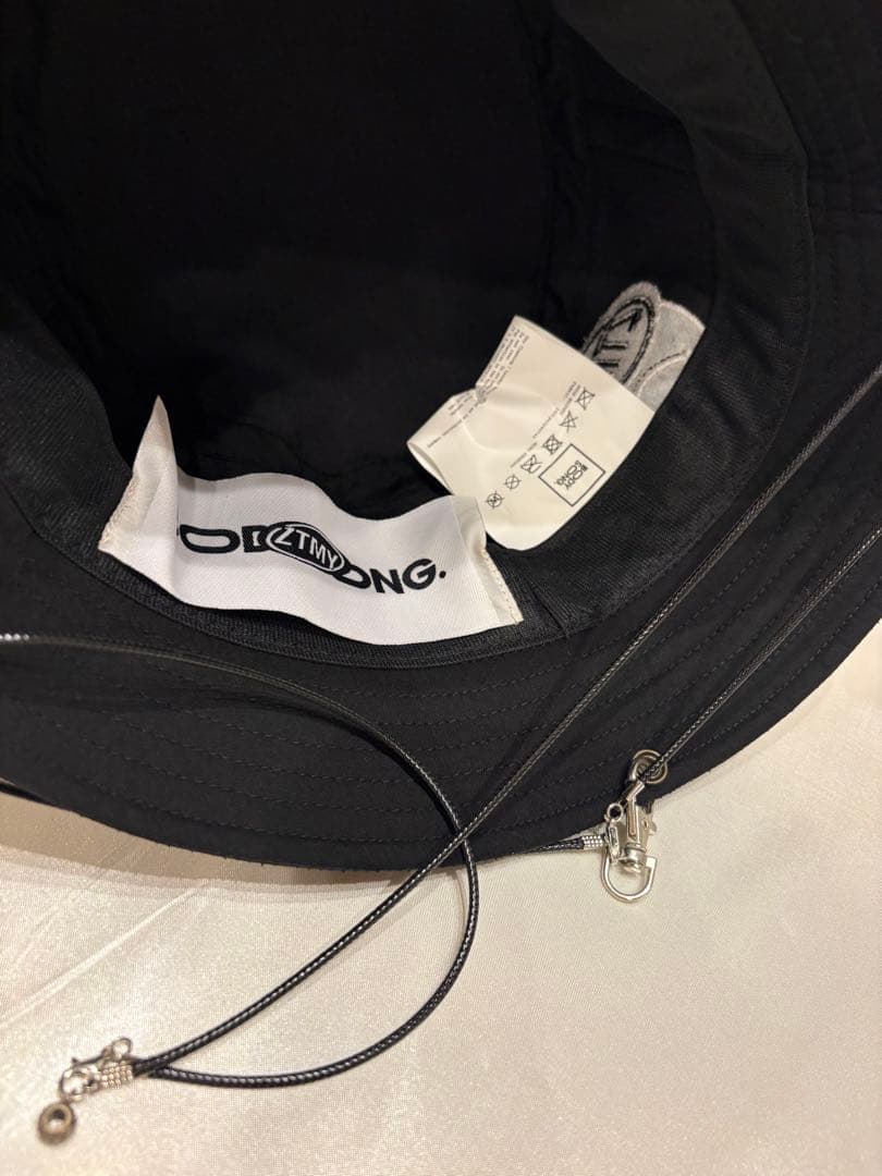 ミュージシャン ZUTOMAYO x BODYSONG. Hat(Black)