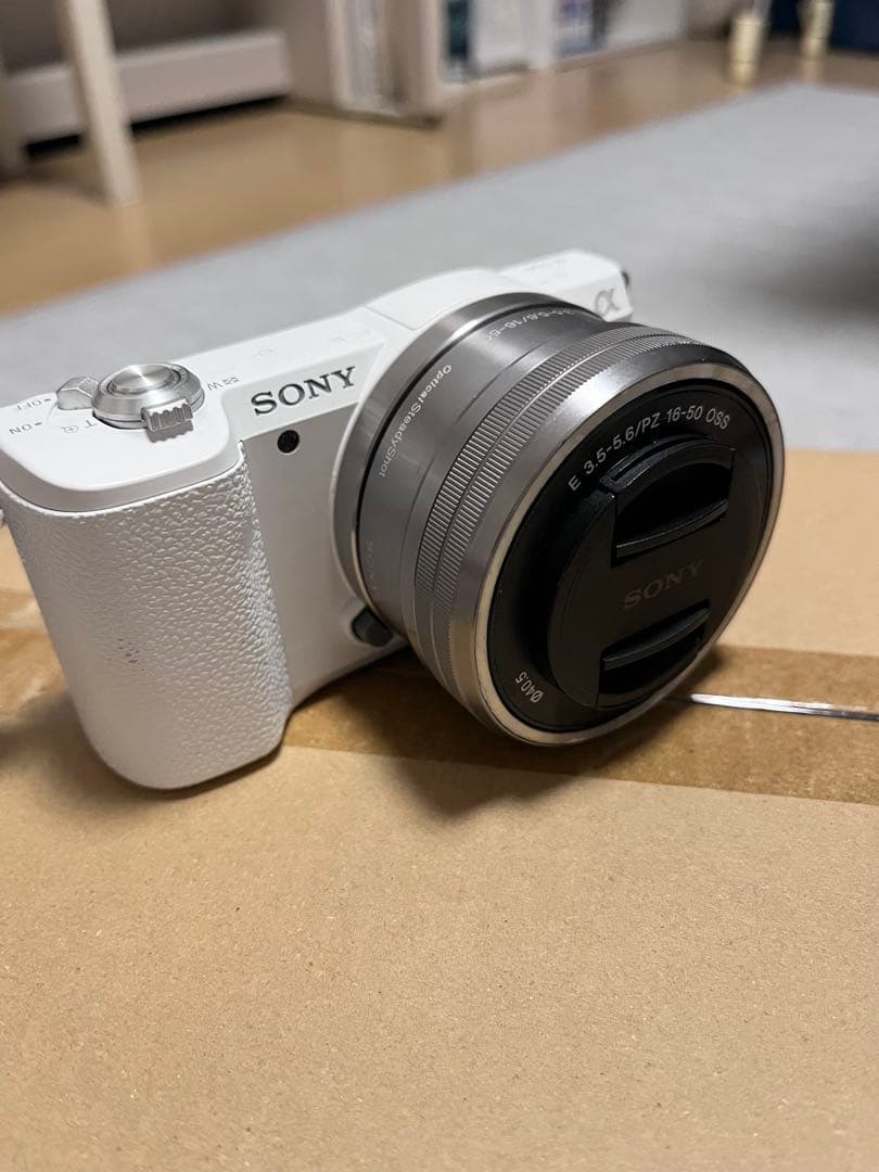 SONY α5100 ミラーレス一眼カメラ 本体とレンズセット