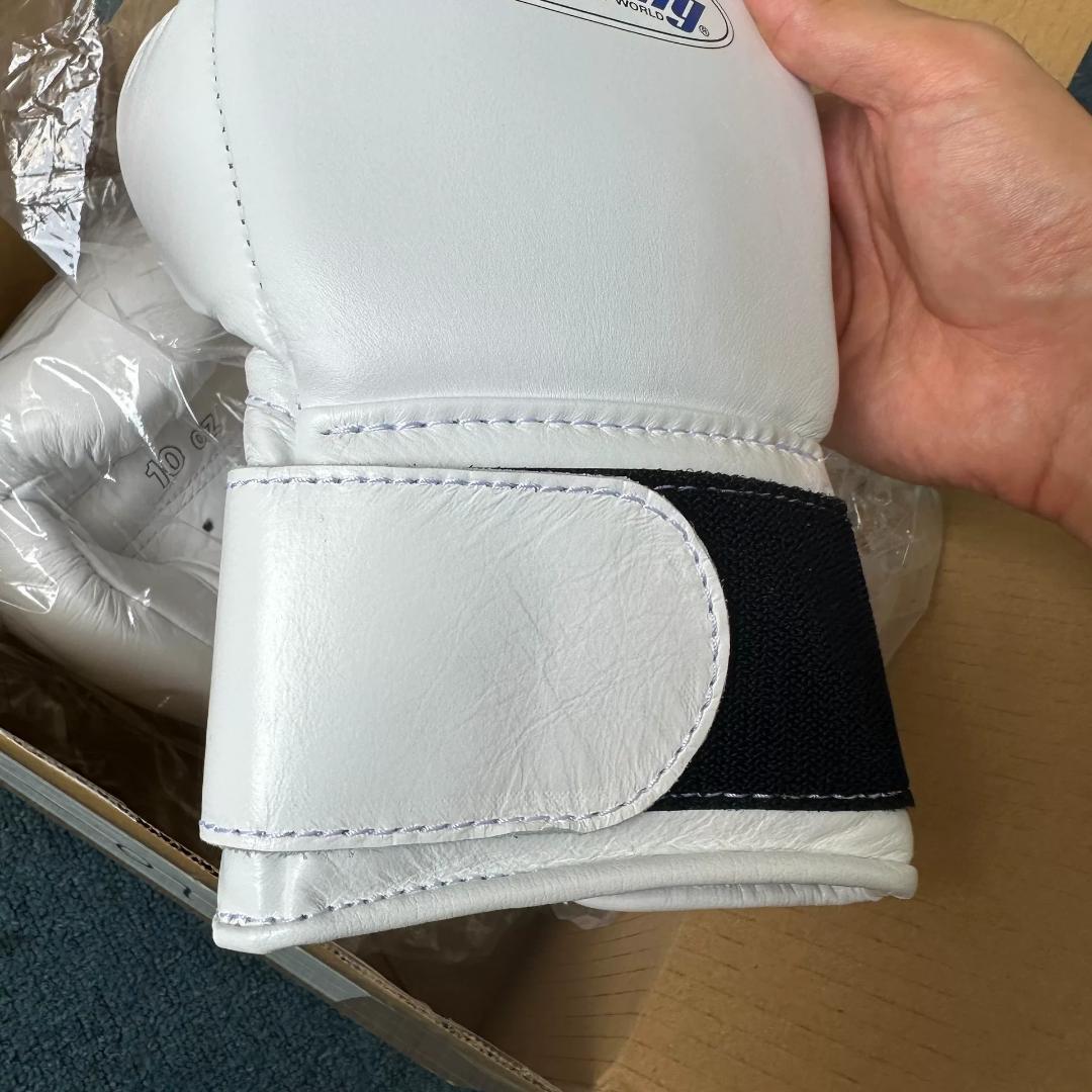 Winning ボクシンググローブ 10 oz ホワイト未使用**