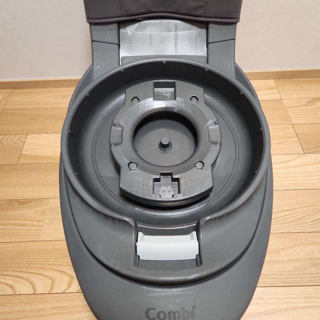 ザエス　Combi　チャイルドシート