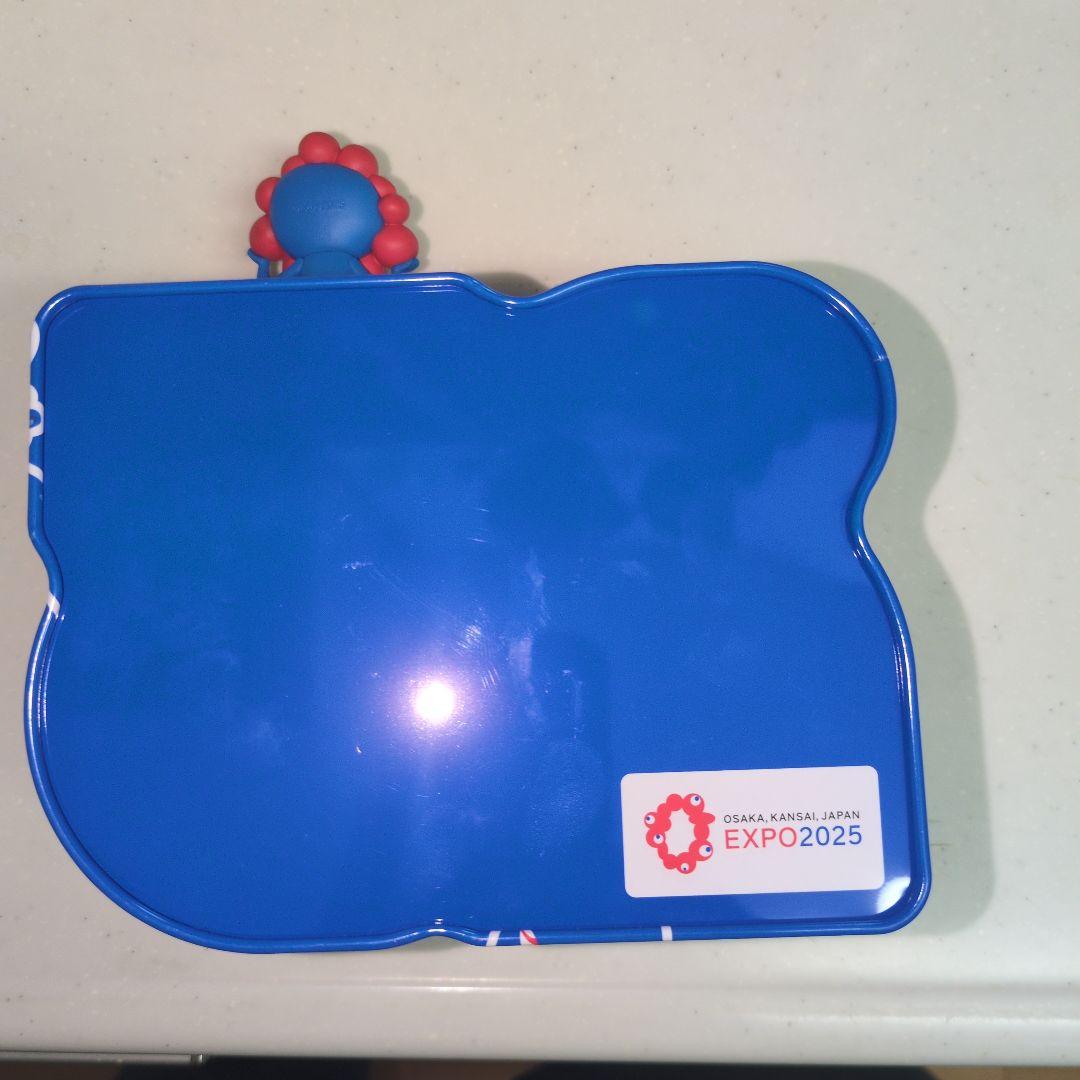 ミャクミャク様　空き缶