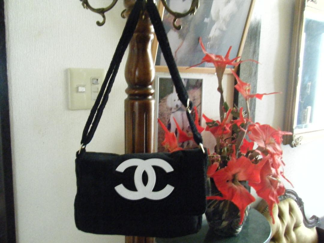 シャネル　ノベルティショルダーバック限定商品