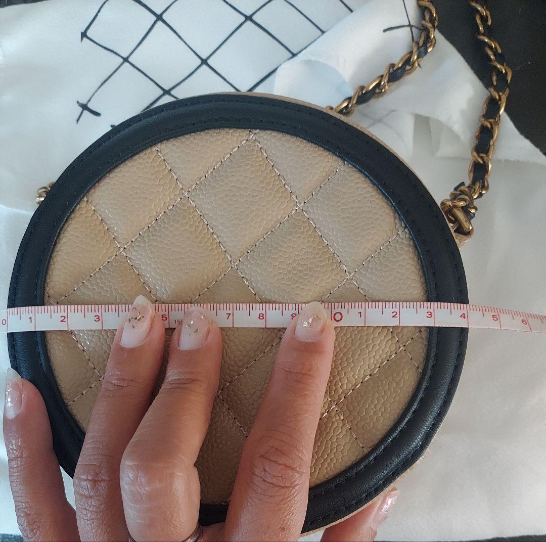 CHANELノベルティー ラウンド型ショルダーバッグ