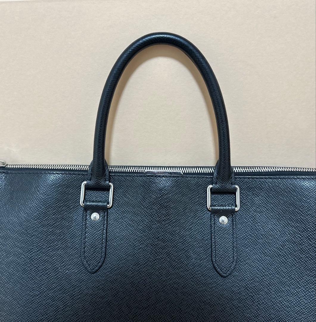 LOUIS VUITTON ルイヴィトン タイガ アントン ブリーフケース