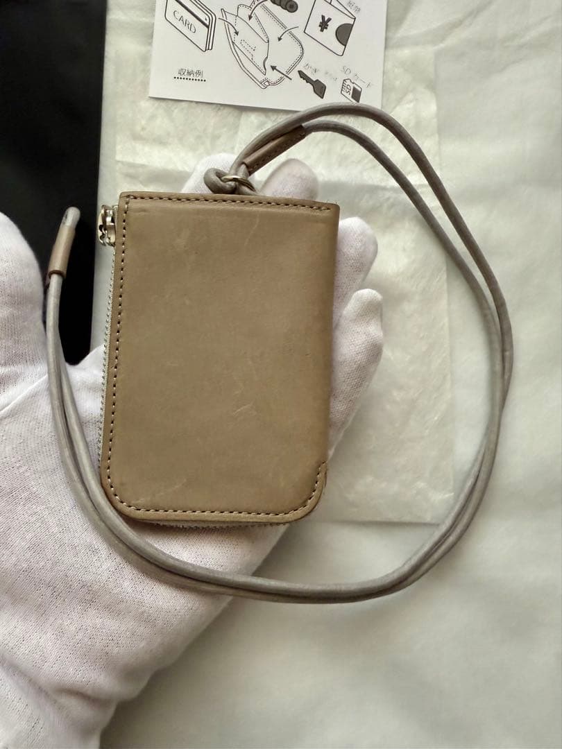 未使用　ULYSSES コモドリベルタ　ミニ財布　ユリシーズ　ウォレット　本革