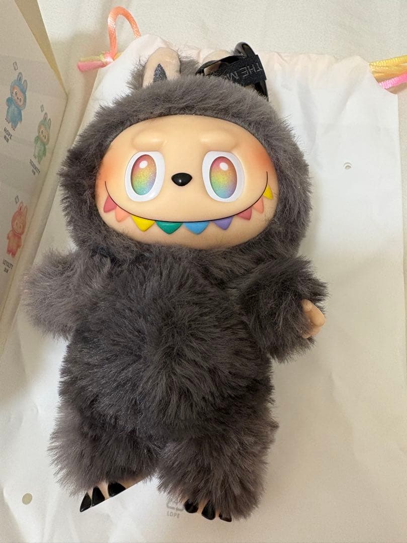 ラブブLABUBU Big into Energy 正規品　シークレット