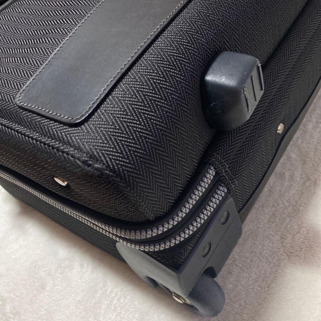 ✨未使用級✨Paul Smith ブラックキャリーケース 中型　ビジネス