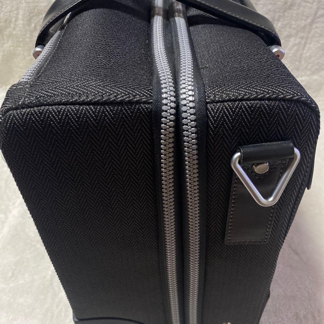 ✨未使用級✨Paul Smith ブラックキャリーケース 中型　ビジネス