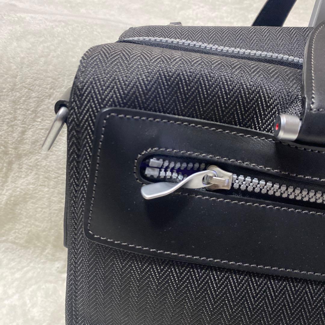 ✨未使用級✨Paul Smith ブラックキャリーケース 中型　ビジネス