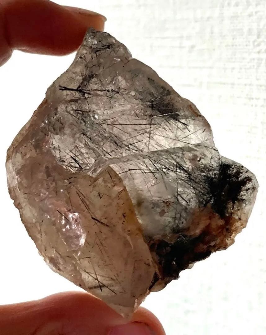 シン・ザギマウンテンクォーツ55/黒針入り/ツートン