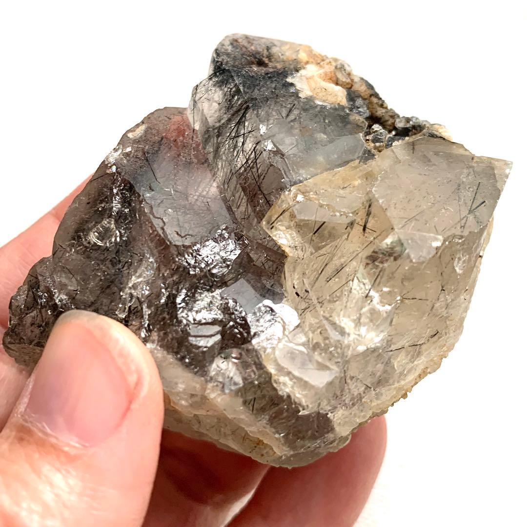 シン・ザギマウンテンクォーツ55/黒針入り/ツートン