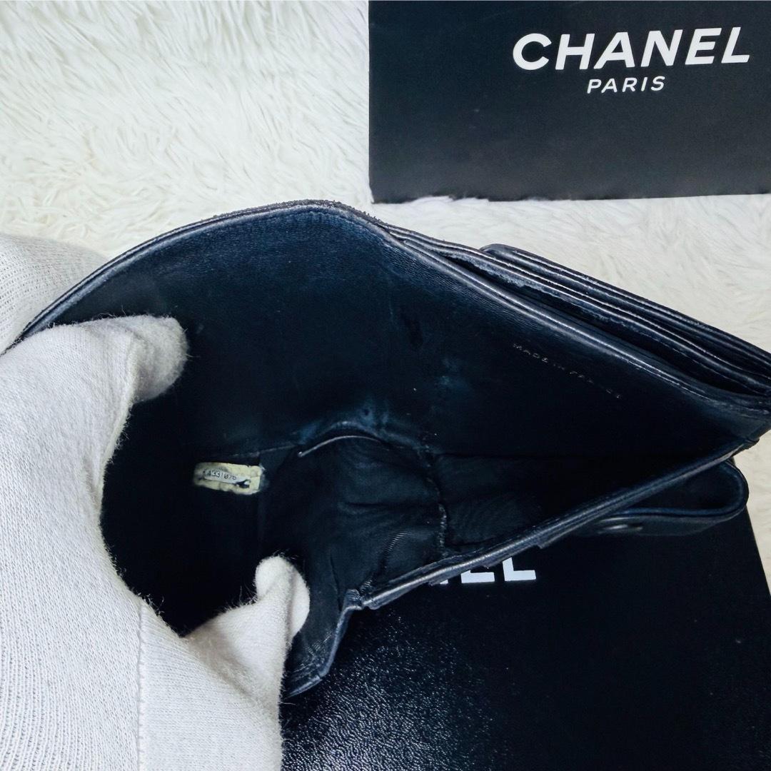 【セール中！】CHANEL シャネル　ココマーク　二つ折り財布　黒　ラムスキン