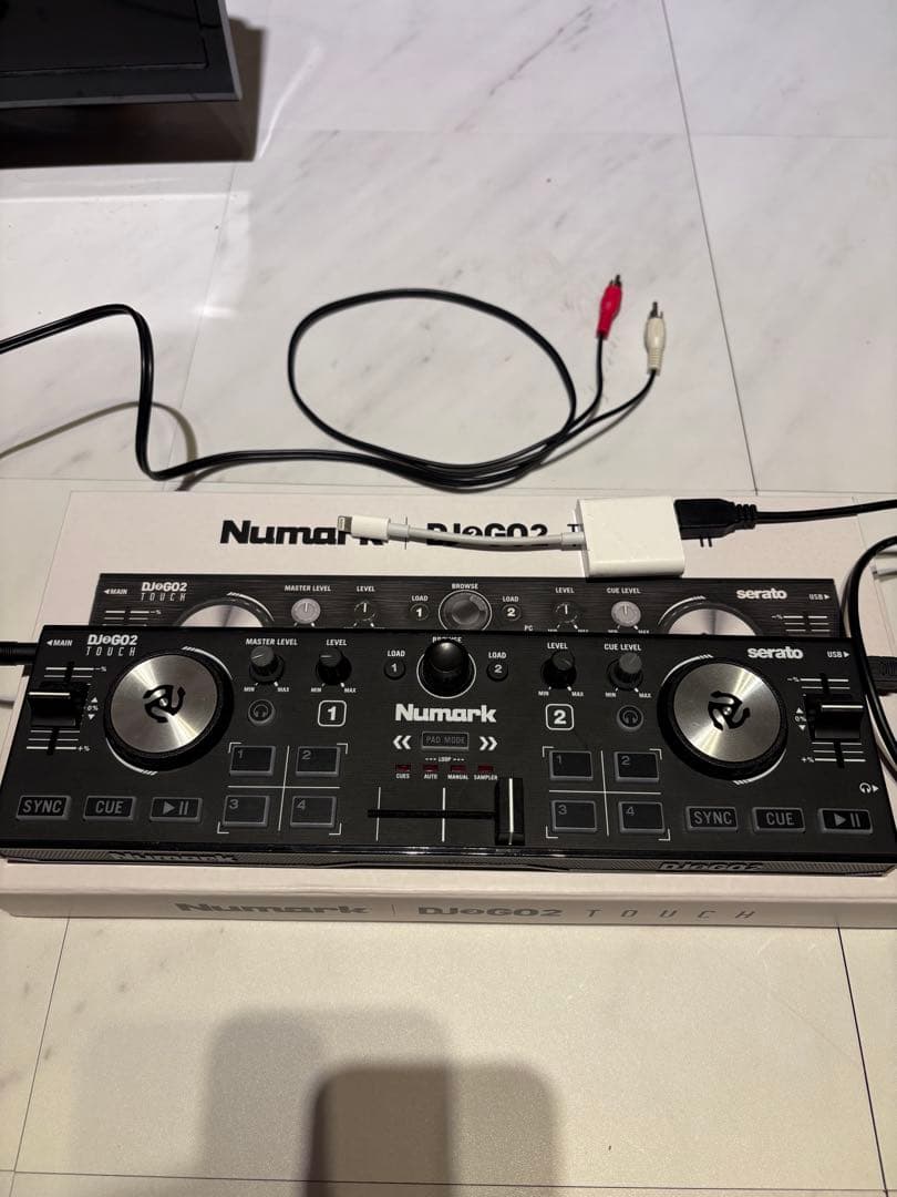 Numark DJ2GO2 コントローラー Lightning変換付き