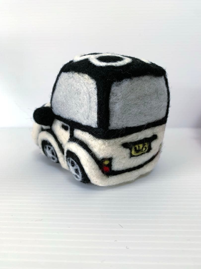 羊毛フェルト　　パグカー　スイフト180sx