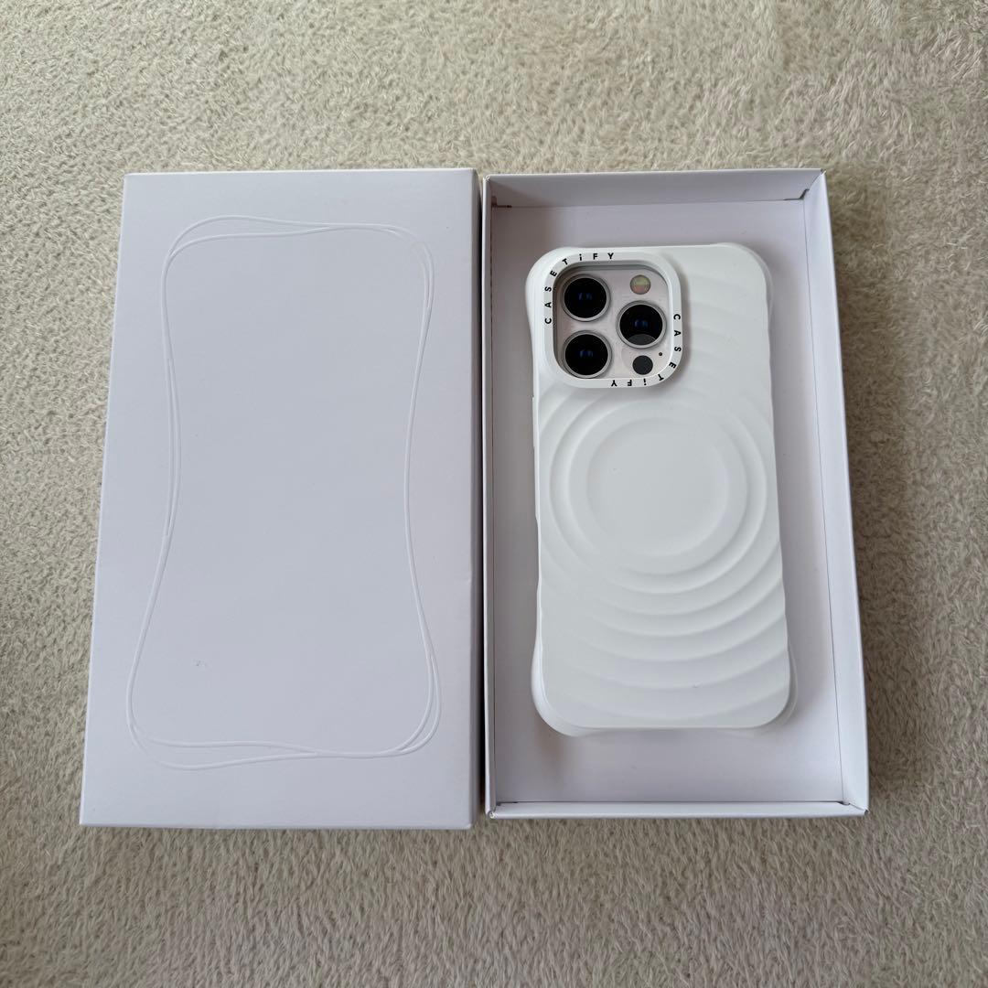 CASETIFY シリコンiPhone16pro ケース