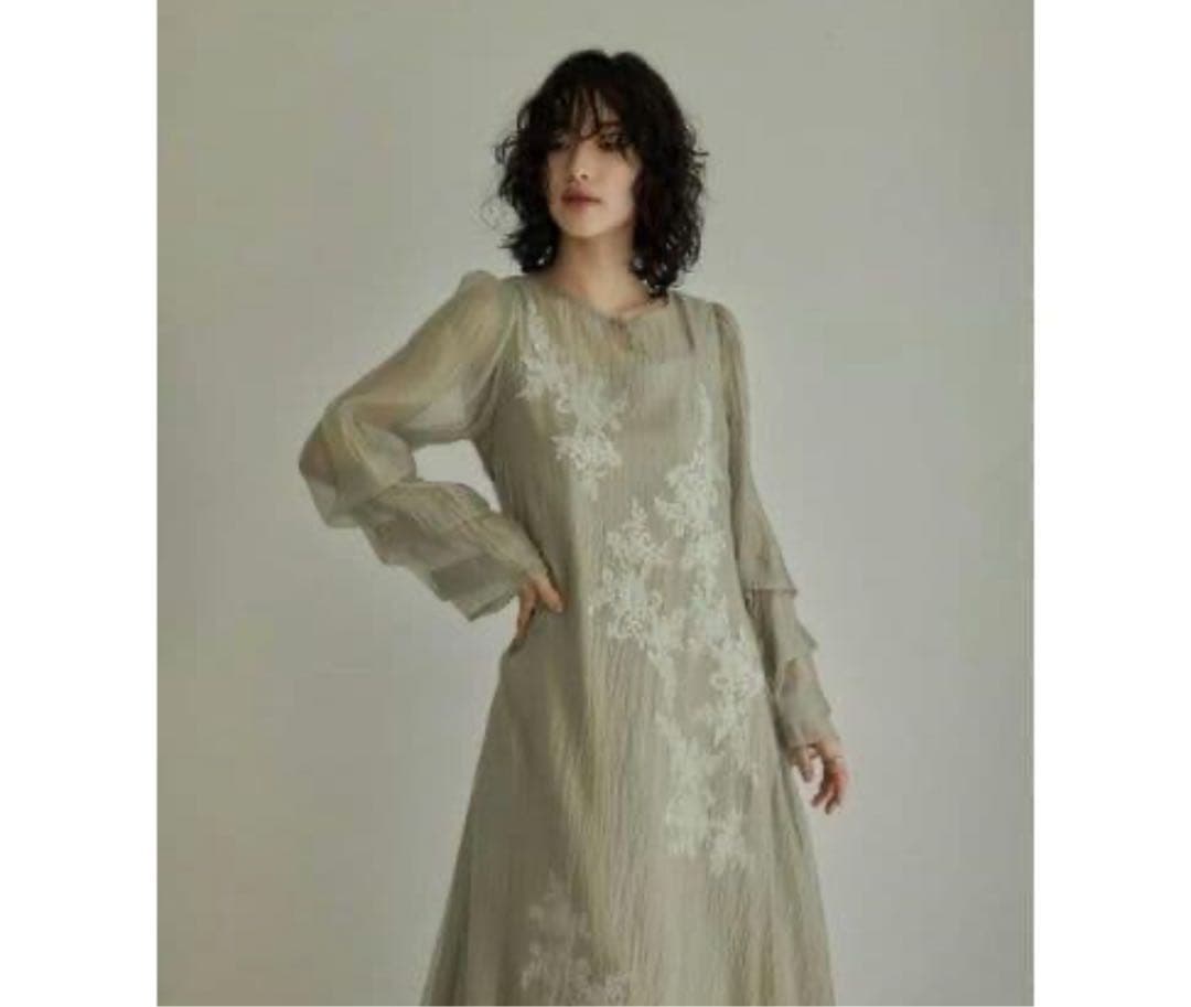 kana モチーフレース シアー ワンピース マスタード　M