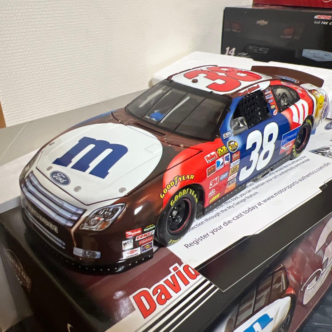 ミニカー David Gilliland M&M's 4th of July 2007