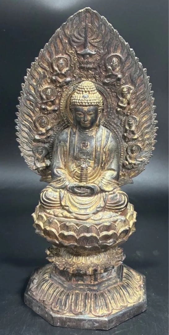 銅製　仏像 細かい彫刻　お釈迦様 釈迦如来