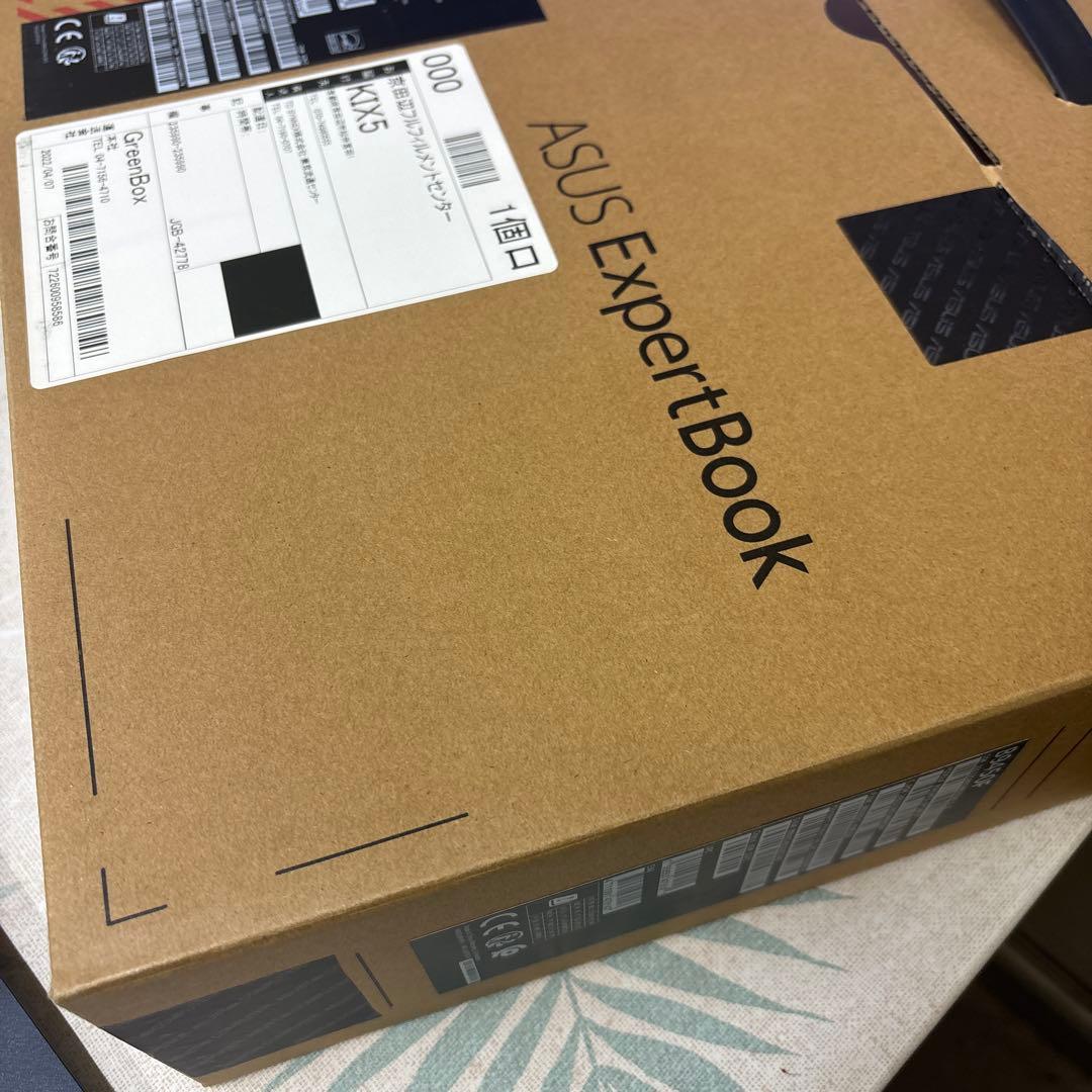 ASUS ExpertBookシリーズ B9