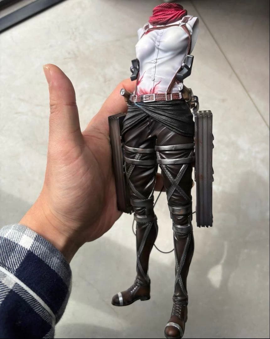 進撃の巨人 ③ ミカサ・アッカーマン ガレージキット ガレキ スタチュー