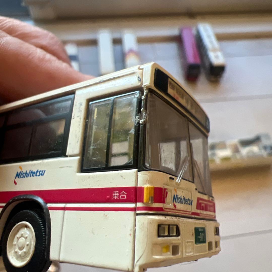 バスの模型です15個