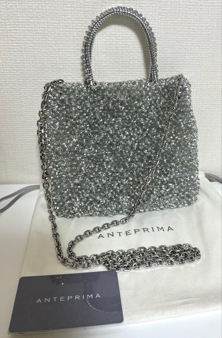 ANTEPRIMA シルバーショルダーバッグ