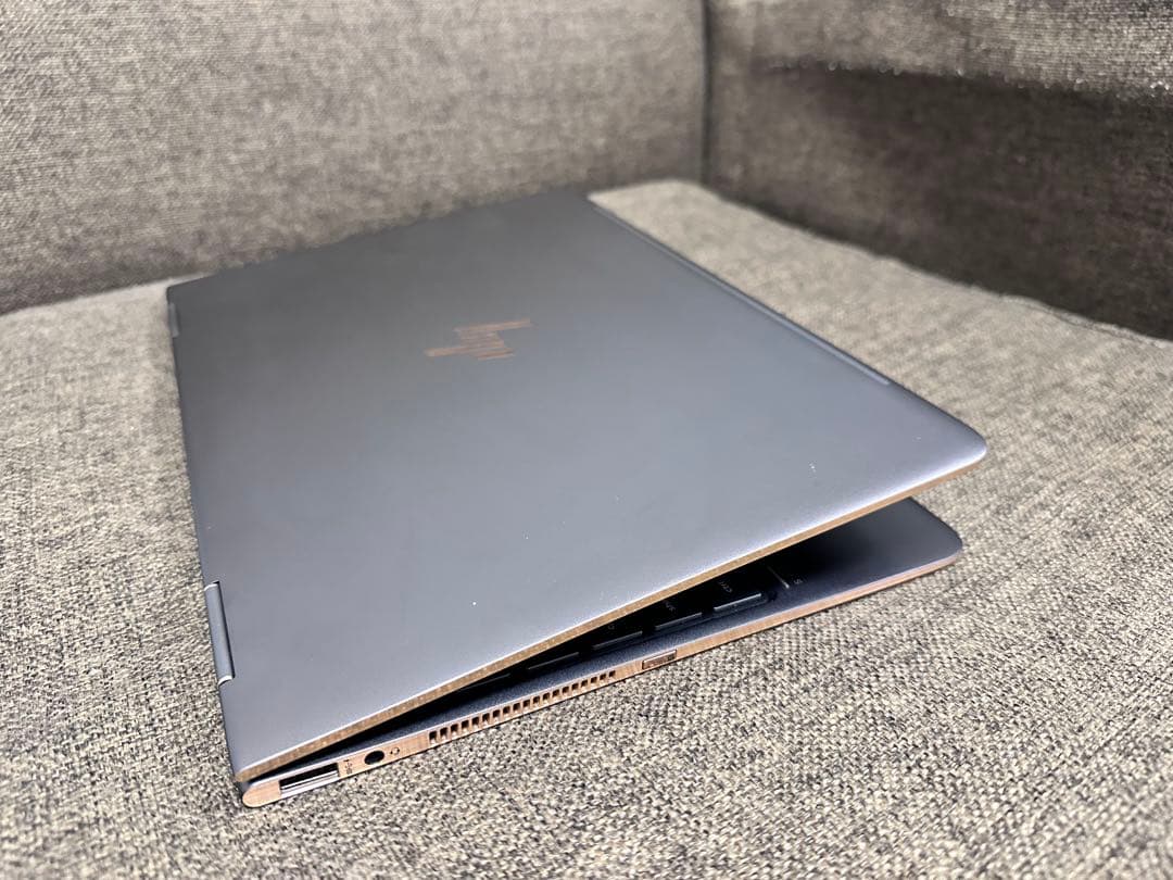 HP Spectre x360タップチスクリーンi7-16GB 　office