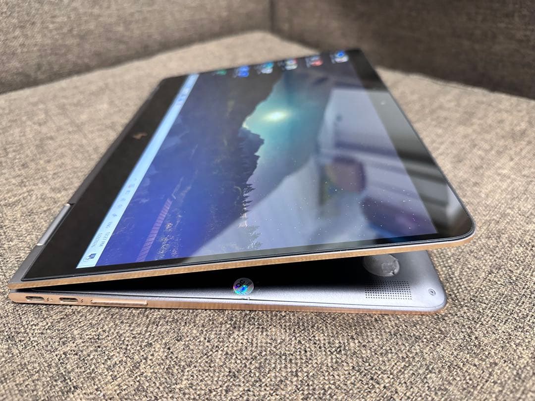 HP Spectre x360タップチスクリーンi7-16GB 　office