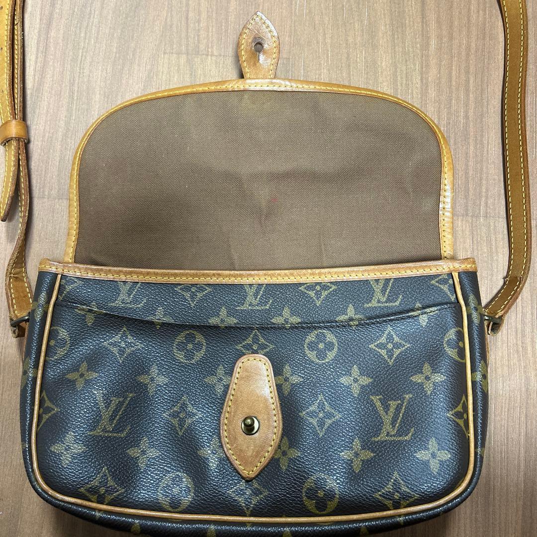 ルイヴィトン　ジベシエール