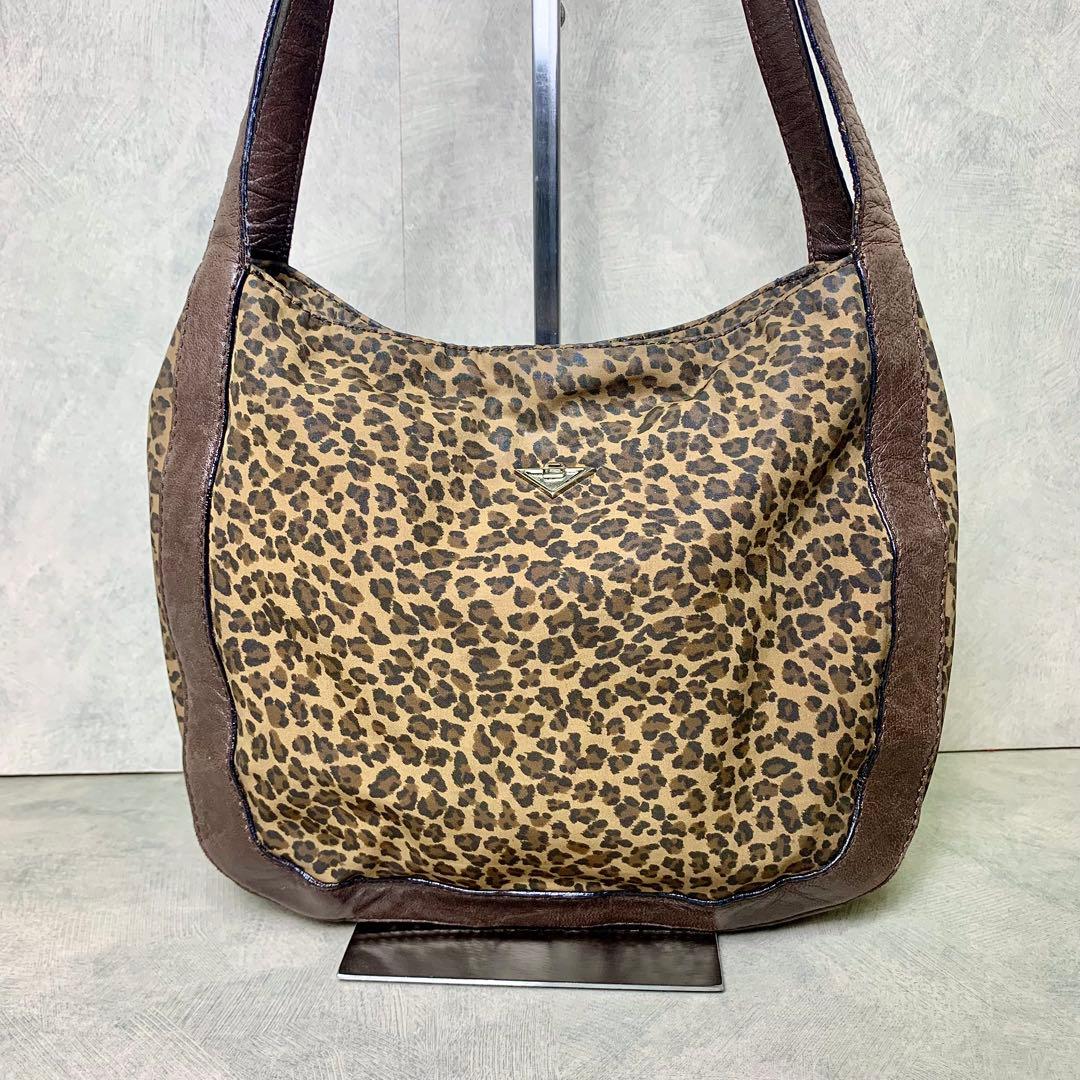 ボッテガヴェネタ　ヒョウ柄　ショルダーバッグ