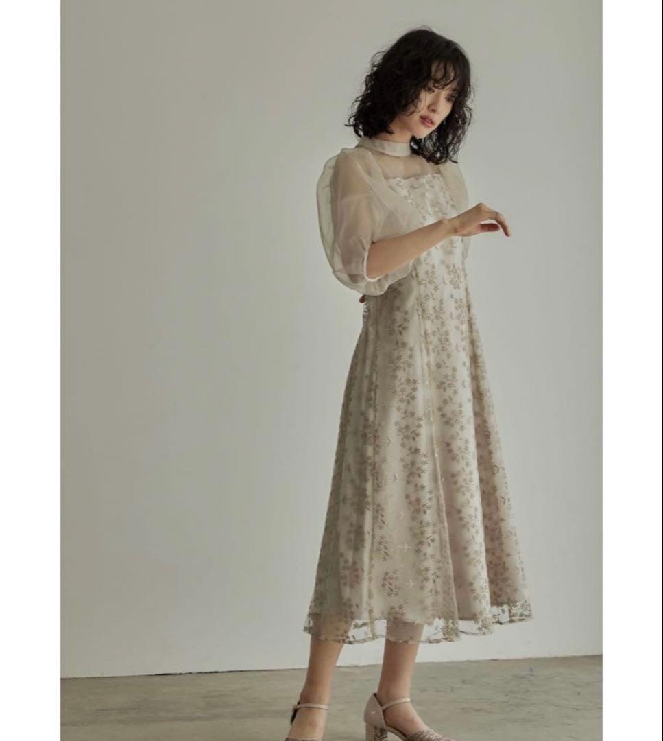 オーガンジーパフスリーブ刺繍レースドレス 結婚式 同窓会 お呼ばれワンピース