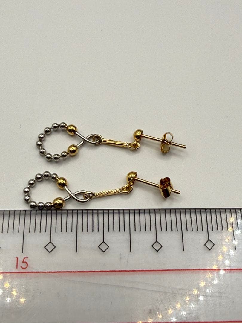 18金（K18）×コンビカラー（イエロー×ホワイト）デザインピアス