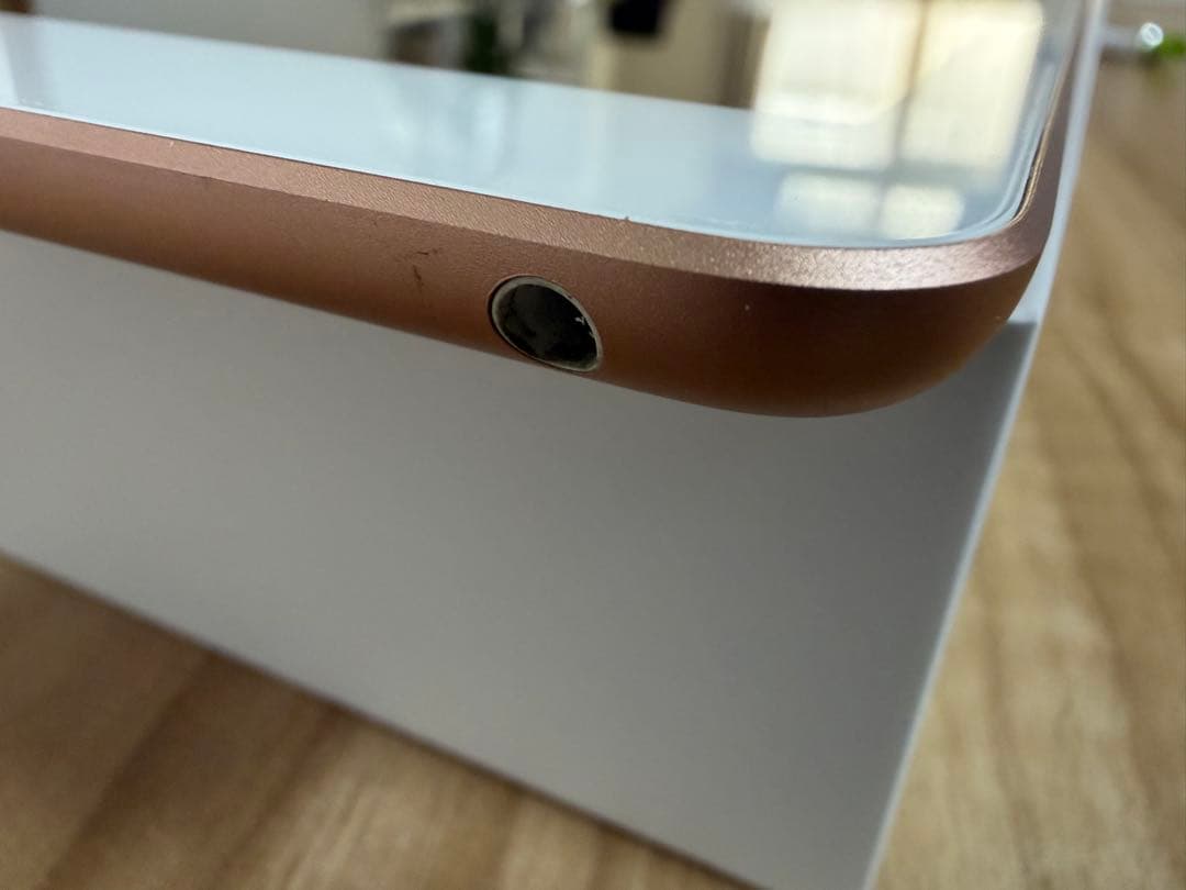 【最終値下】Apple iPad (第8世代) 32GB Wi-Fi ゴールド