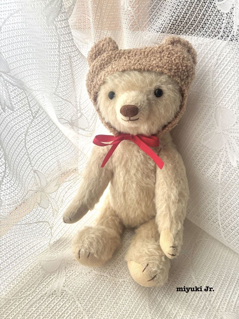 ハンドメイドベア(イギリス天然モヘア)全長34cm くまちゃん帽子つき