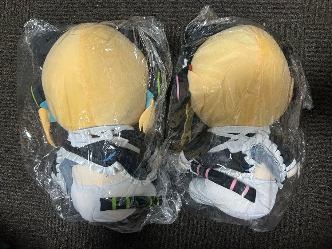 ブルーアーカイブ　メイドモモイ　メイドミドリ　ぬいぐるみ
