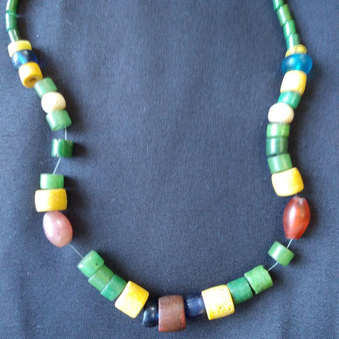 古代ガラスネックレス　ガラスネックレス　ネックレス　古代ガラス　NO 2