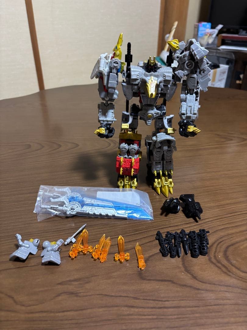 トランスフォーマーレガシー　ボルカニカス&DNAアドオン