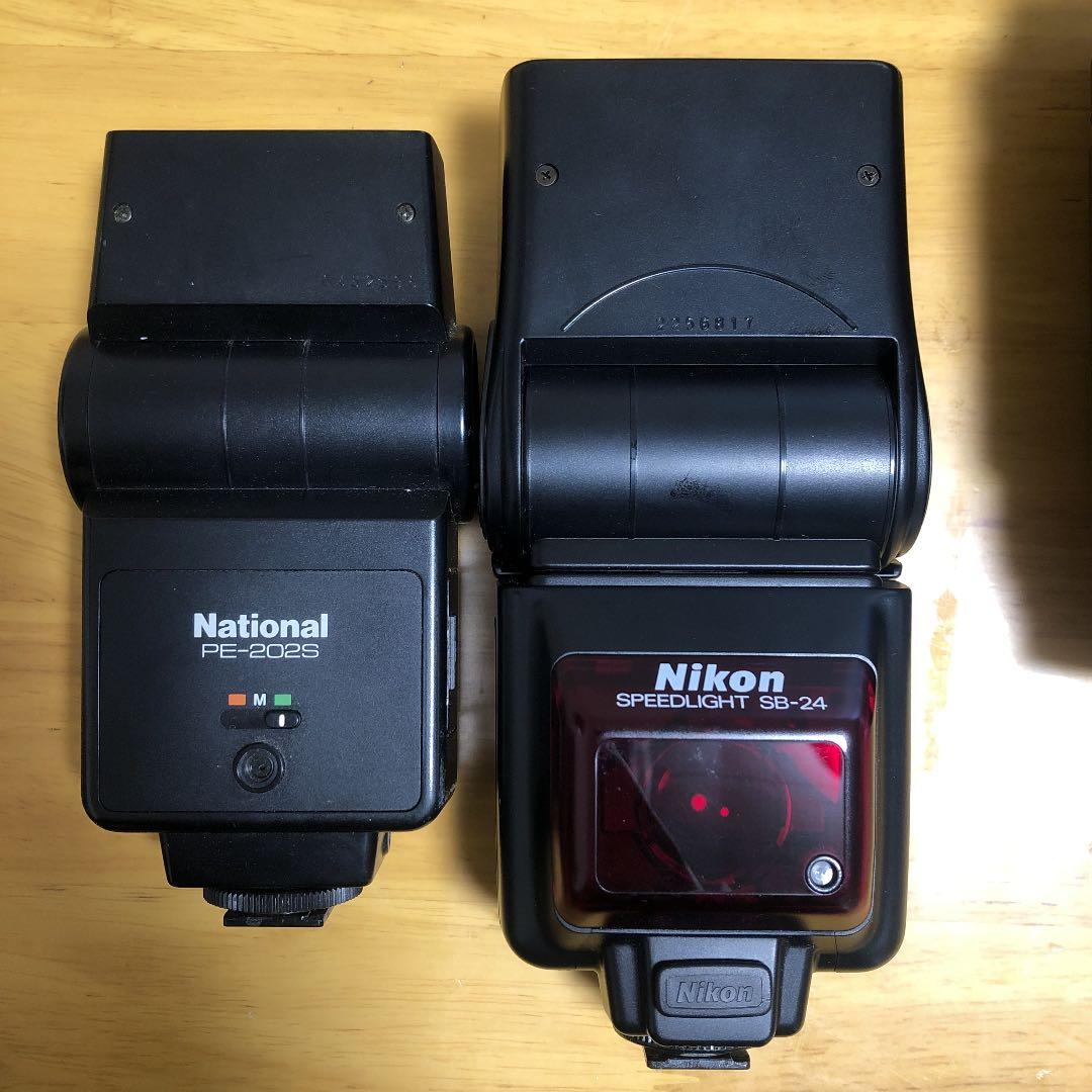 フィルムカメラ　Nikon F90