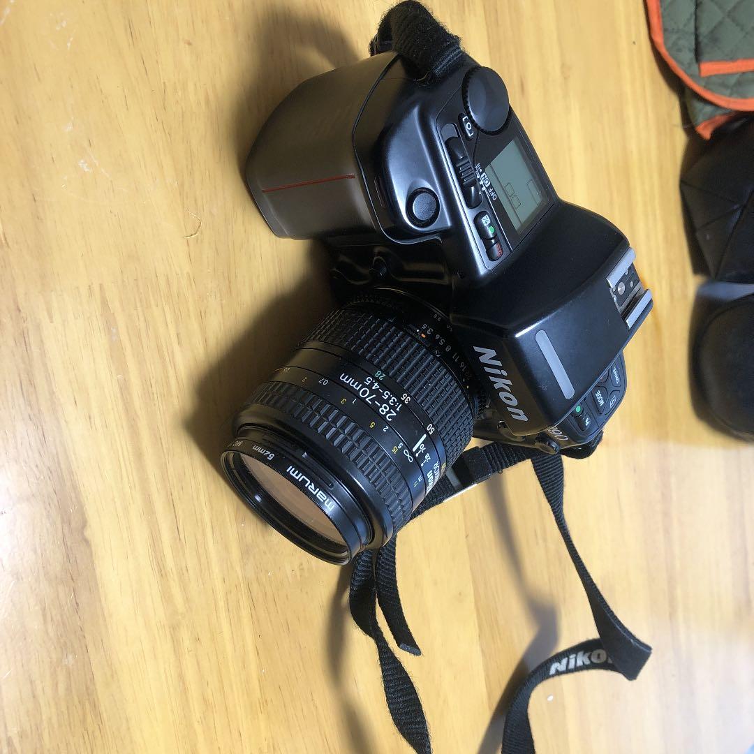 フィルムカメラ　Nikon F90