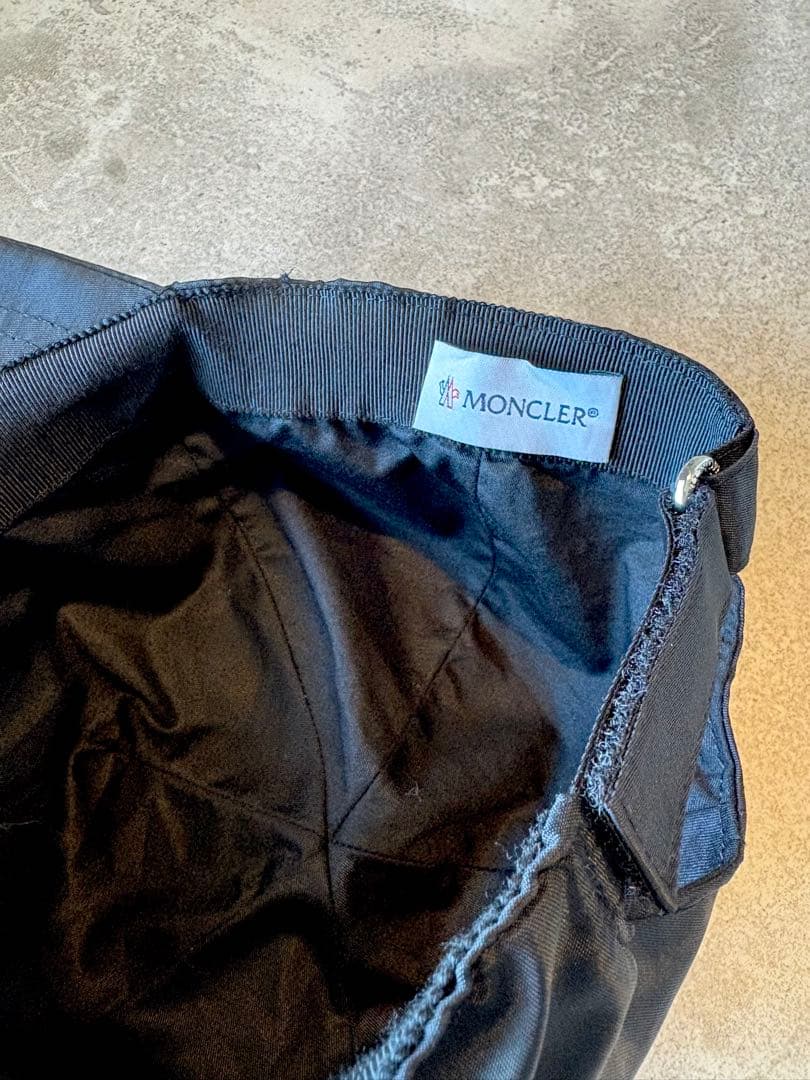 MONCLER モンクレール キャップ 黒 クリスタルロゴ 希少モデル