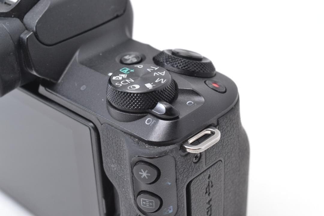 キャノン　Canon EOS Kiss M レンズキット