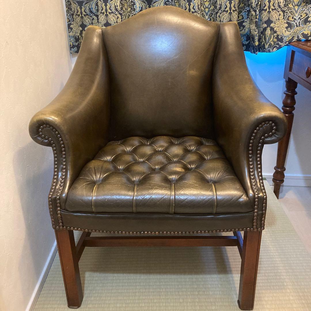 Wade社　英国アンティーク　チェスターフィールド様式　総革ボタンダウン