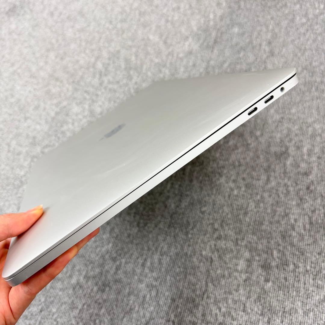 MacBook Pro 16インチ2019 16GB / 512GB シルバー