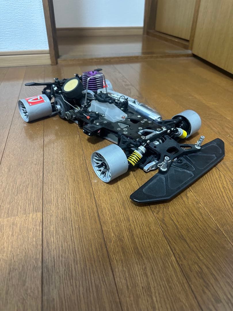 1/8サーパント950R 当時ハイエンドエンジンカー