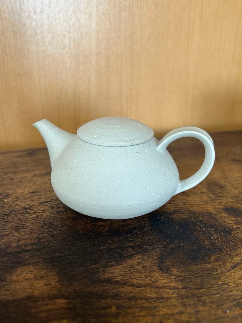 白花茶壺　森本 仁