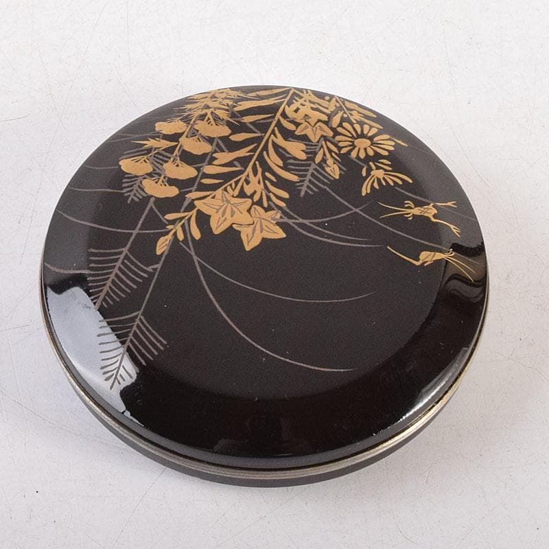 茶道具　黒漆　秋草蒔絵　香合　時代箱　V 8312